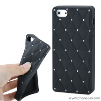 coque-silicone-strass-noir-iphone-5